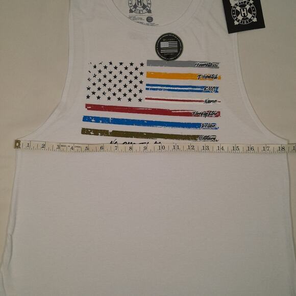 Howitzer White First Responder USA Flag Tank Women XL NWT 2A WethePeople Freedom - Picture 6 of 7